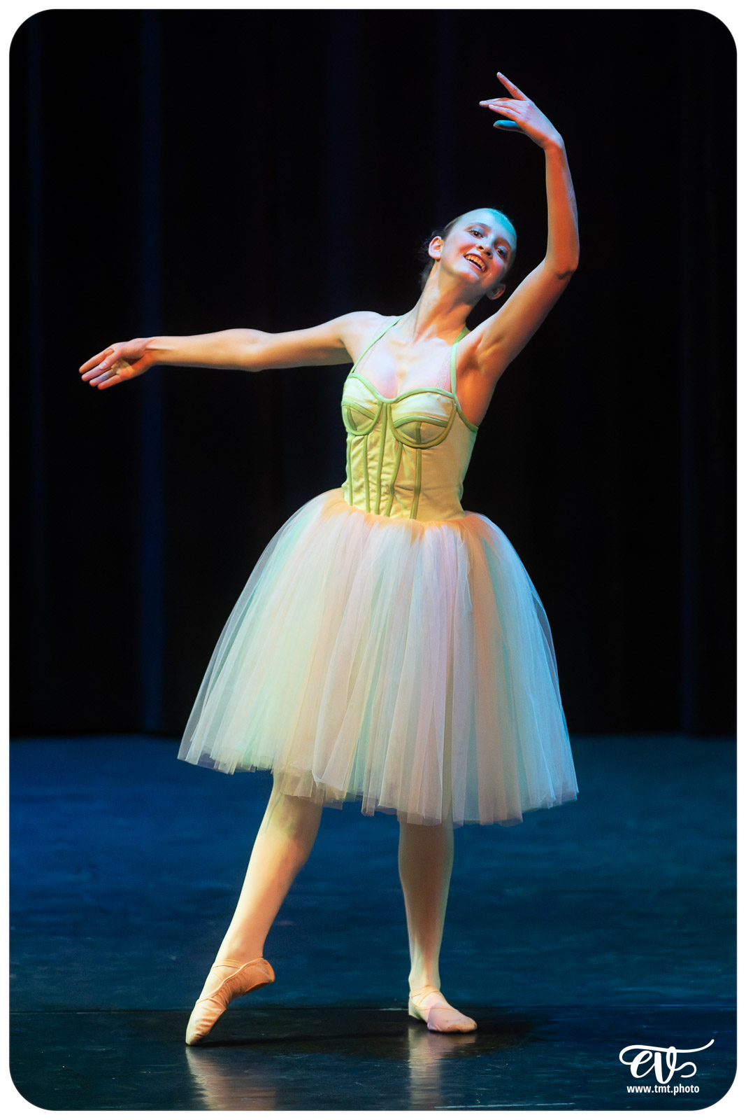 ECOLE DE DANSE CÉCILE ADAMOW